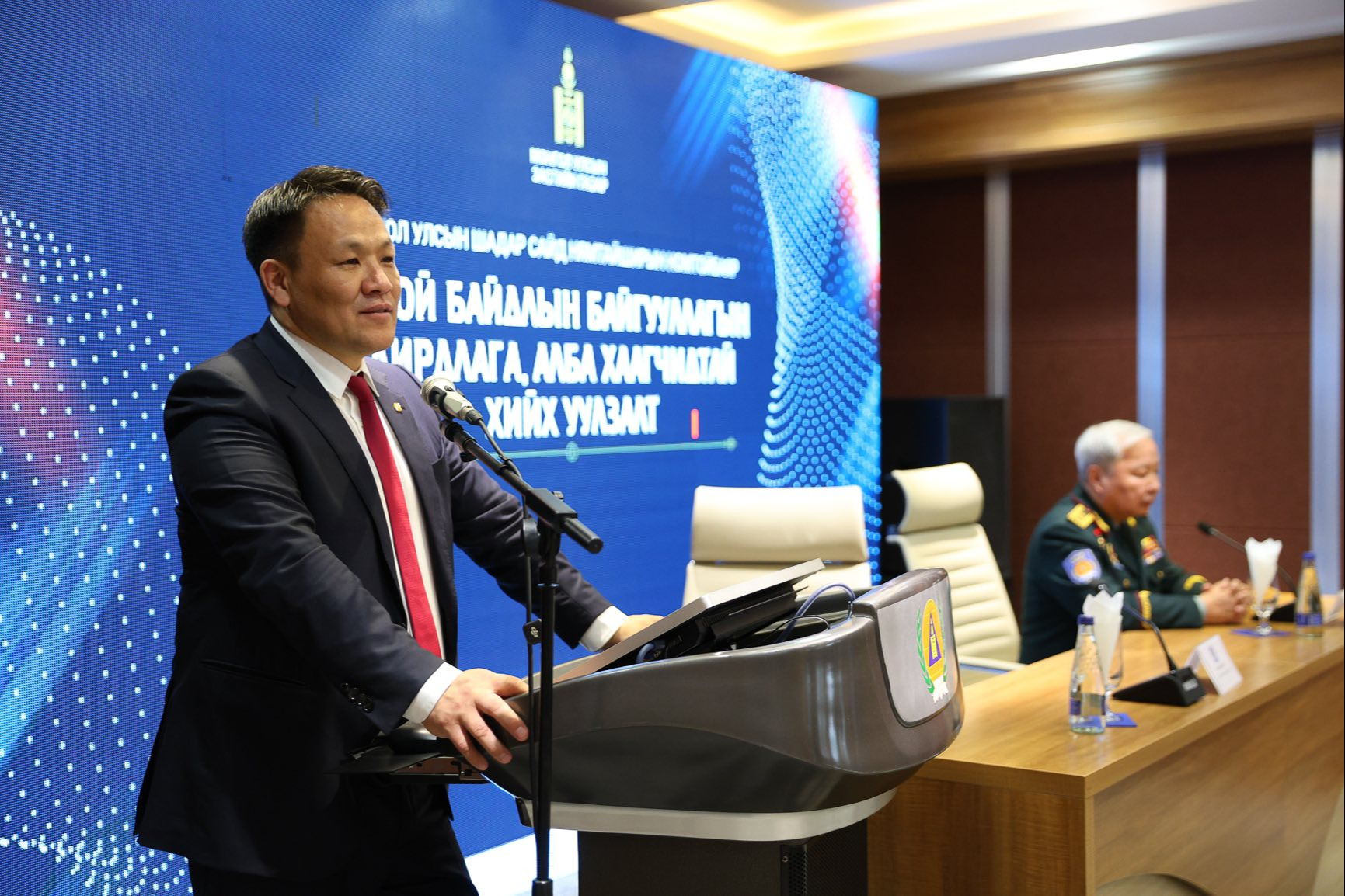 Шадар сайд Н.Номтойбаяр: Онцгой байдлын салбарын хууль эрх зүйн орчин, цалин хөлс, урамшууллын тогтолцоог сайжруулна